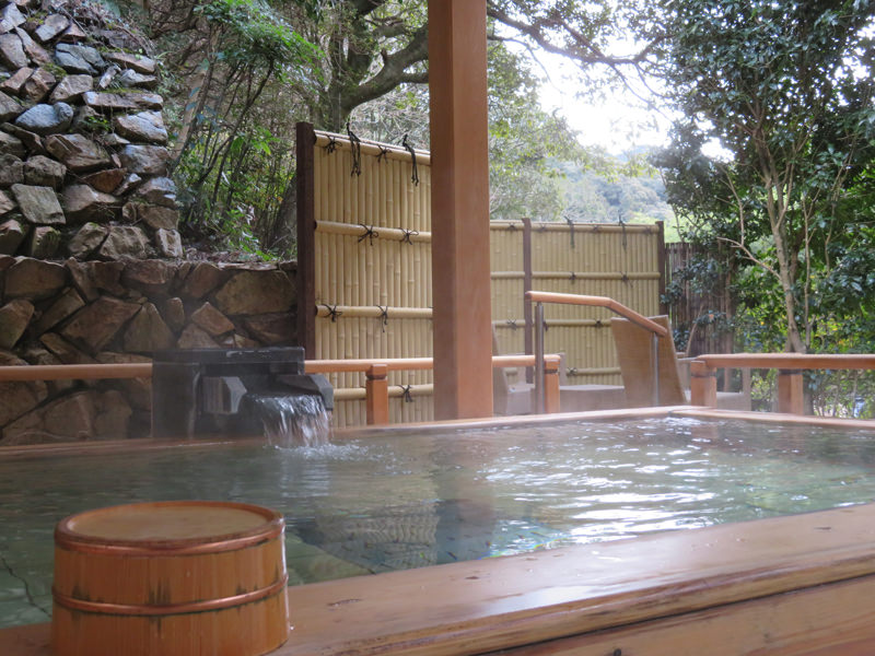 せせらぎの湯露天