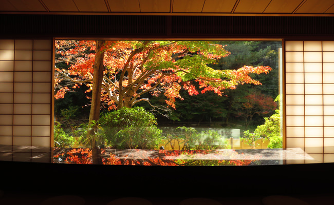 大谷山荘からの紅葉"