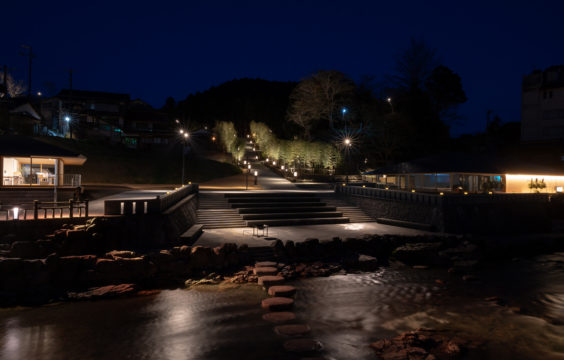nagatoyumoto-onsen-nightview