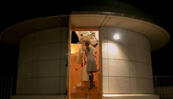 【5月の天体ドーム】おとめ座のスピカは春の一等星。静かな夜空で清廉に輝きます。